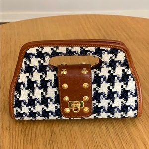 BE & D mini-pocketbook.